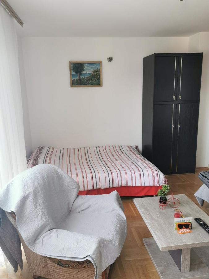 Apartamento Good Host Banja Luka Exterior foto