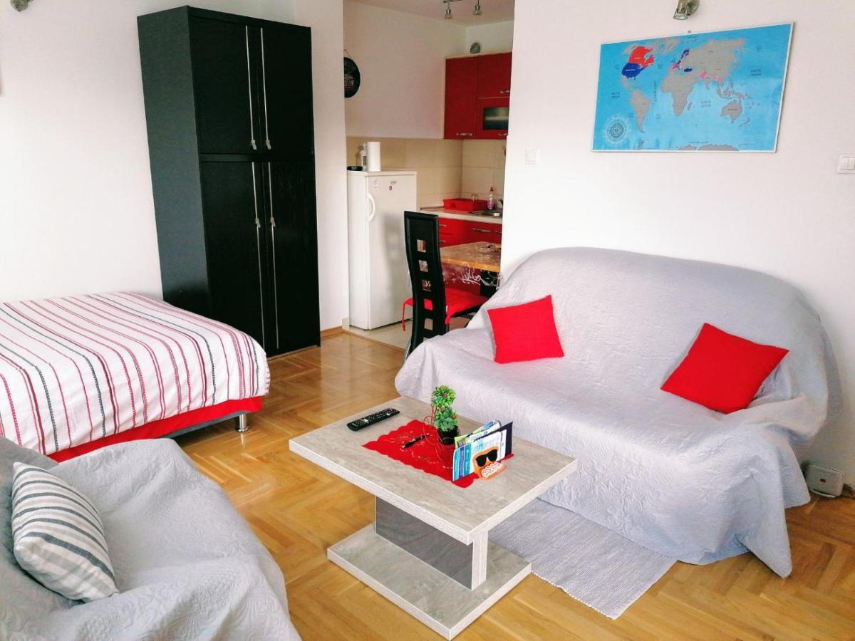 Apartamento Good Host Banja Luka Exterior foto